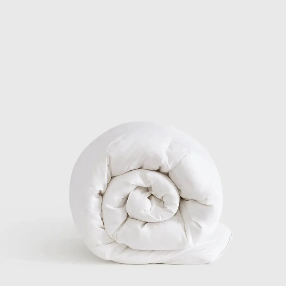 Quince Premium Lightweight Alternative Down Comforter King/Cal King 852
